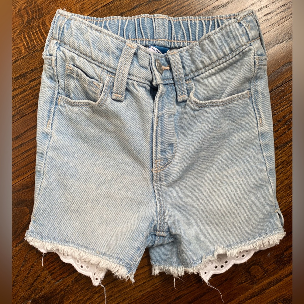 2T Light Blue Denim baby/toddler cutoff Shorts with Lace Trim adjustable waist